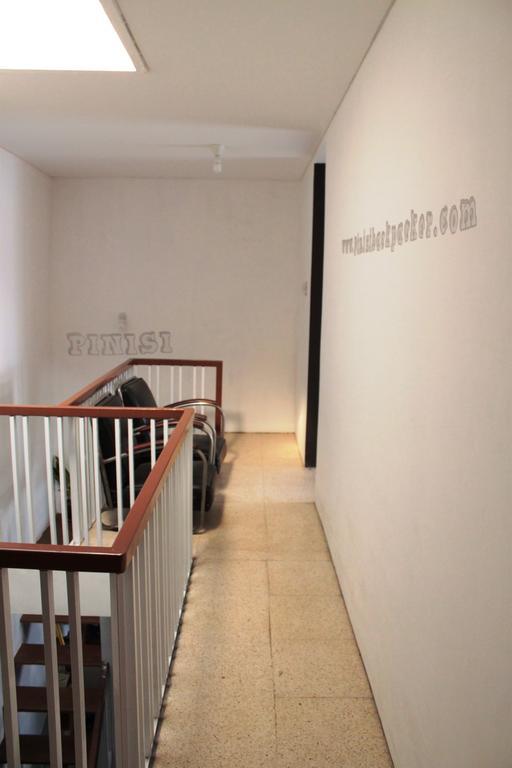 Pinisi Backpacker Hostel Bandung Exterior photo