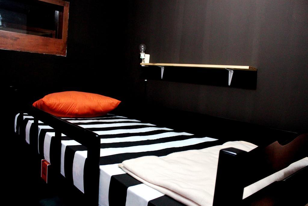 Pinisi Backpacker Hostel Bandung Room photo