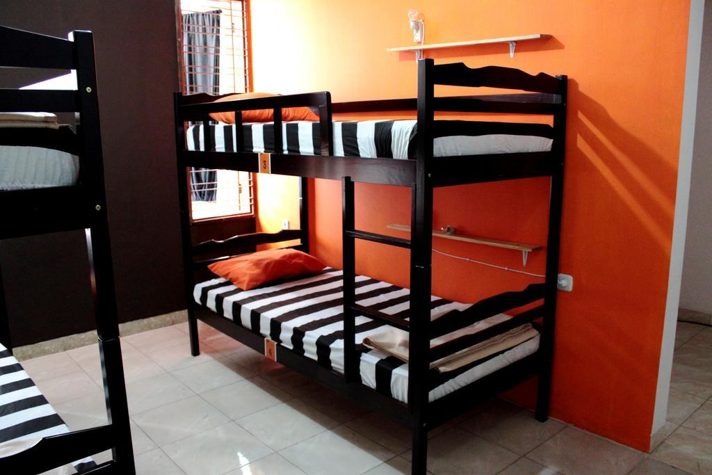 Pinisi Backpacker Hostel Bandung Room photo