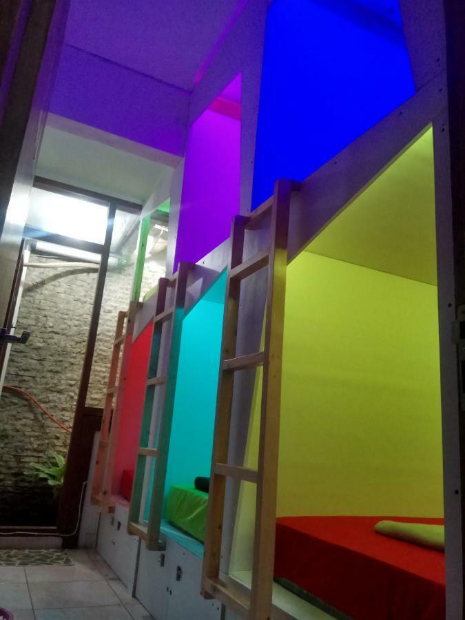 Pinisi Backpacker Hostel Bandung Exterior photo