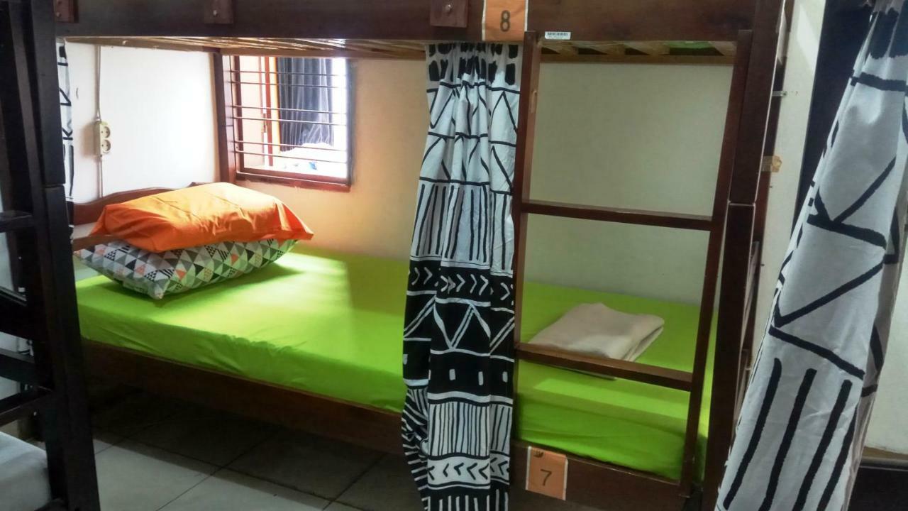 Pinisi Backpacker Hostel Bandung Exterior photo